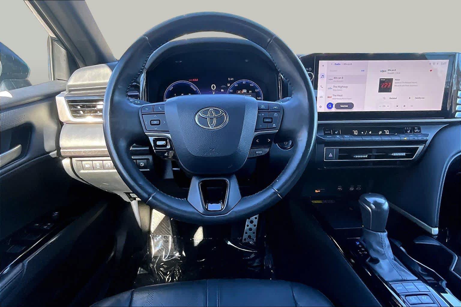Used 2025 Toyota Camry XSE AWD/4WD image 6