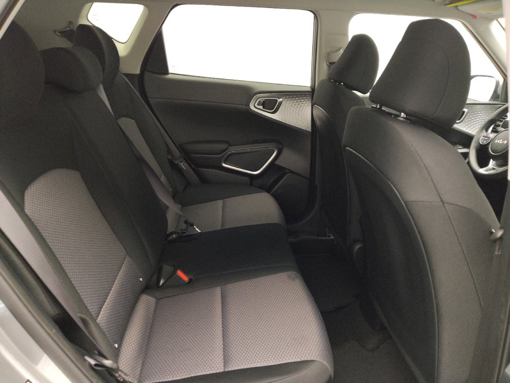 Used 2025 Kia Soul S image 19