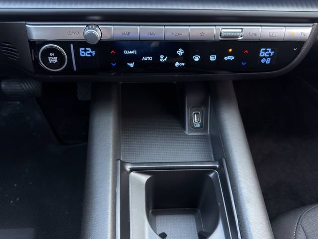 Used 2024 Hyundai Ioniq 6 SE AWD/4WD image 19