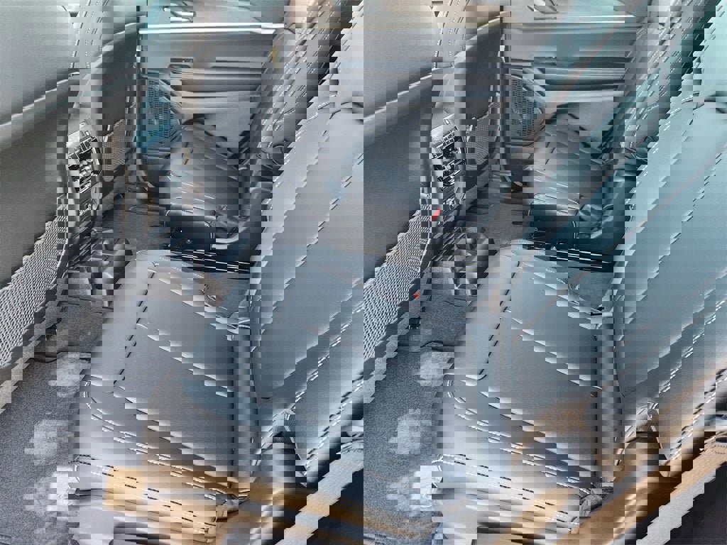 New 2025 Jeep Grand Cherokee L Limited w/ Black Appearance Package image 21