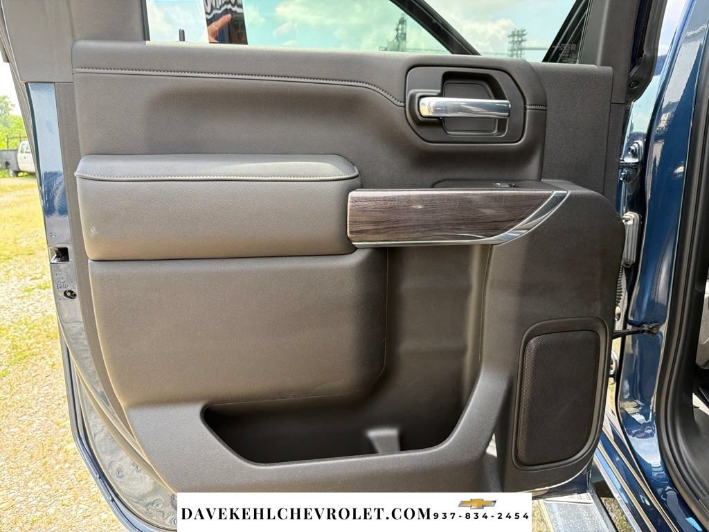 Used 2022 Chevrolet Silverado 3500 LTZ w/ LTZ Plus Package AWD/4WD image 20