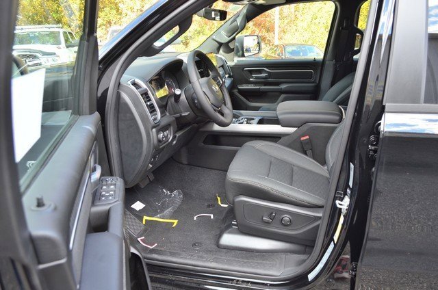 New 2026 RAM 1500 4x4 Crew Cab image 14