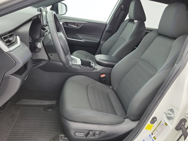 Used 2022 Toyota RAV4 SE AWD/4WD image 18