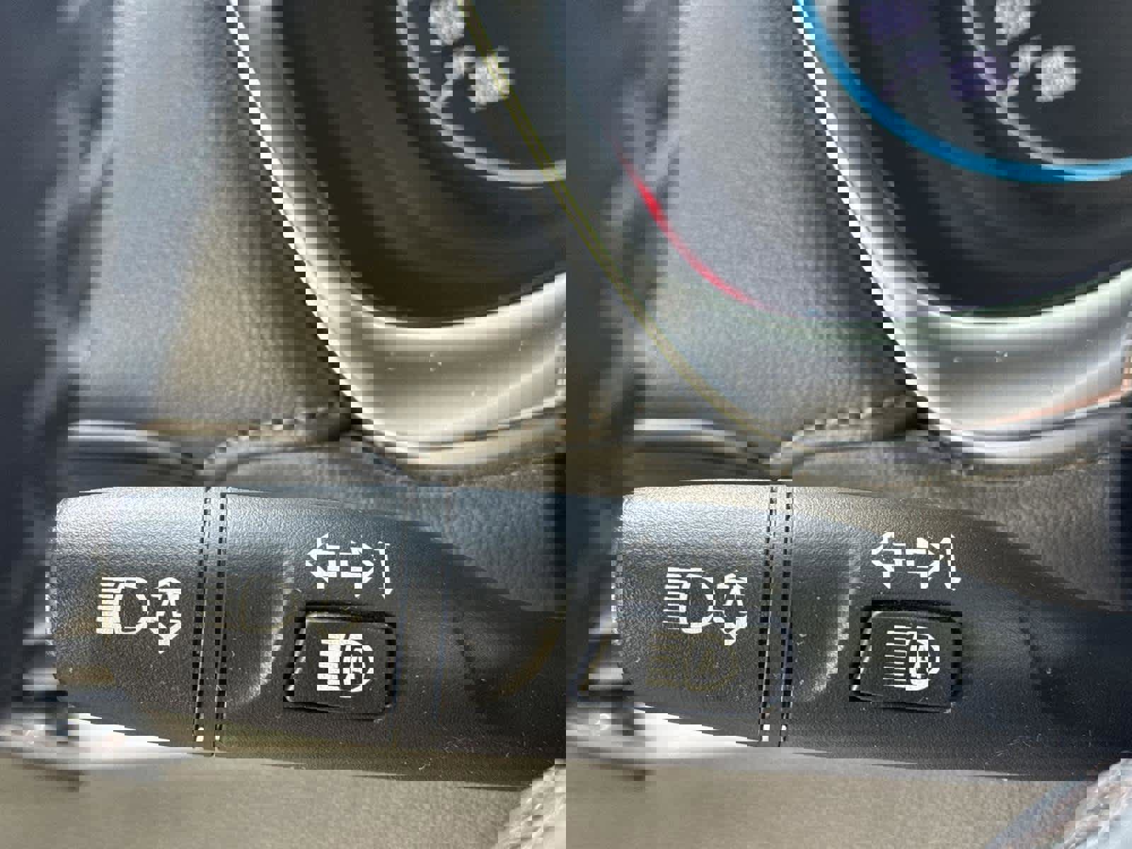 Used 2023 Chevrolet Traverse LT image 27