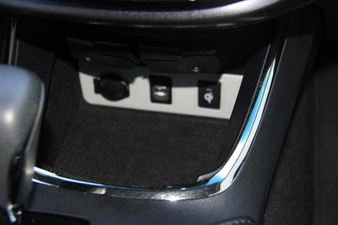 Used 2016 Toyota Avalon XLE Premium FWD image 19