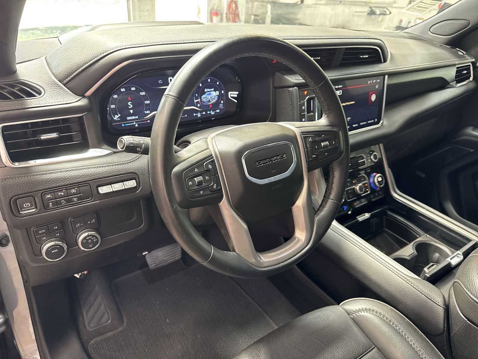 Used 2024 GMC Yukon XL Denali AWD/4WD video 2
