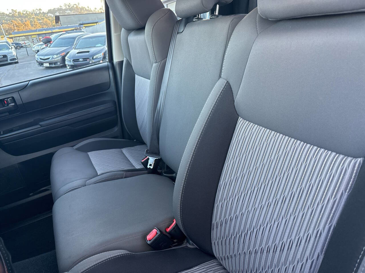 Used 2017 Toyota Tundra SR image 14