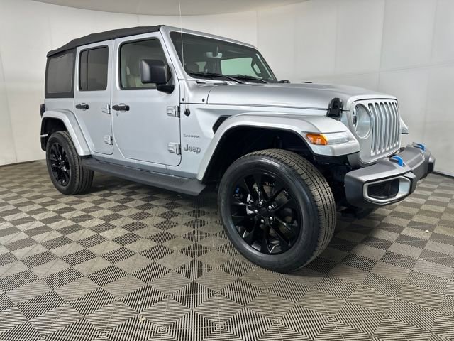 Used 2022 Jeep Wrangler Unlimited Sahara image 2