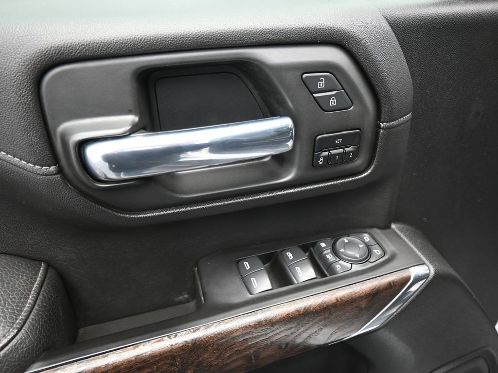 Used 2020 GMC Sierra 3500 Denali w/ Denali Ultimate Package image 11