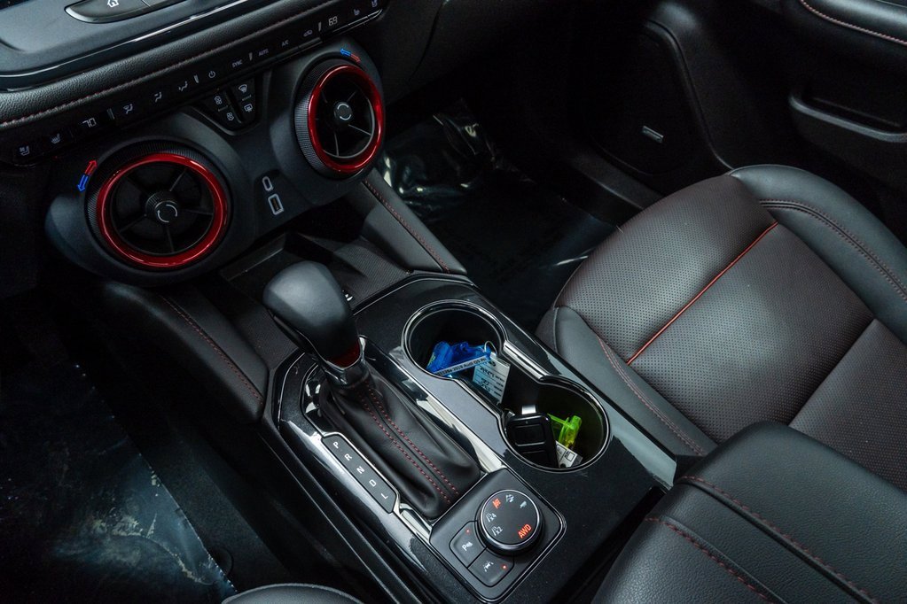 Used 2025 Chevrolet Blazer RS w/ Driver Confidence II Package image 18
