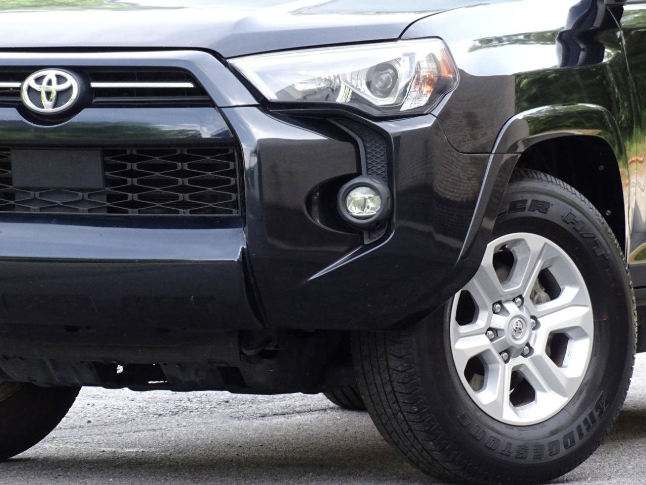Used 2024 Toyota 4Runner SR5 RWD image 10