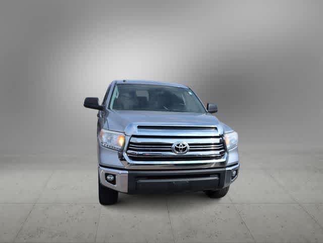 Used 2016 Toyota Tundra SR5 AWD/4WD image 3