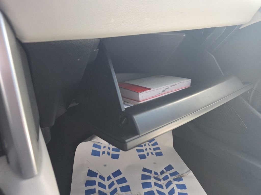 Used 2022 Toyota Corolla Cross LE image 30