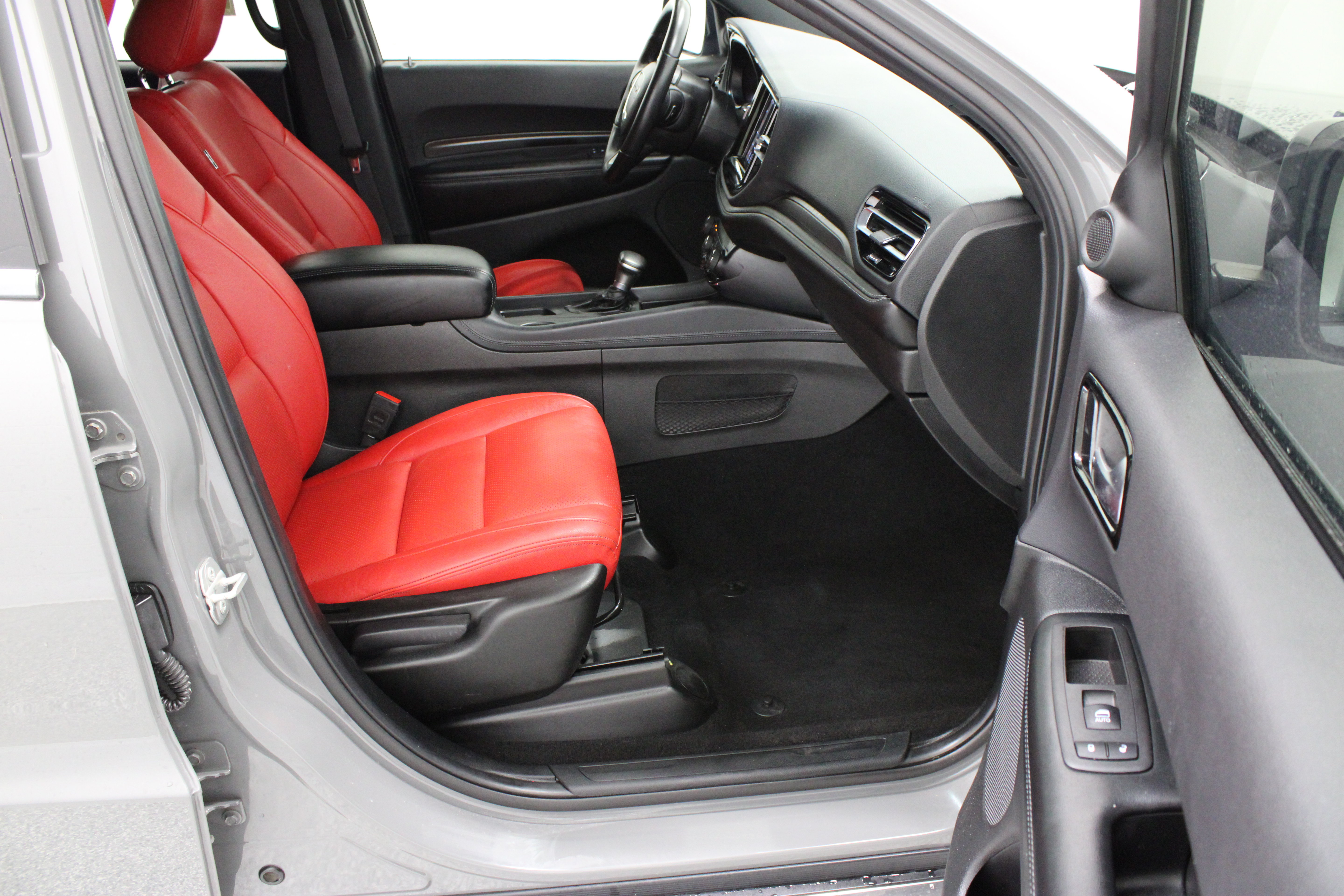 Used 2023 Dodge Durango SXT Launch Edition RWD image 38