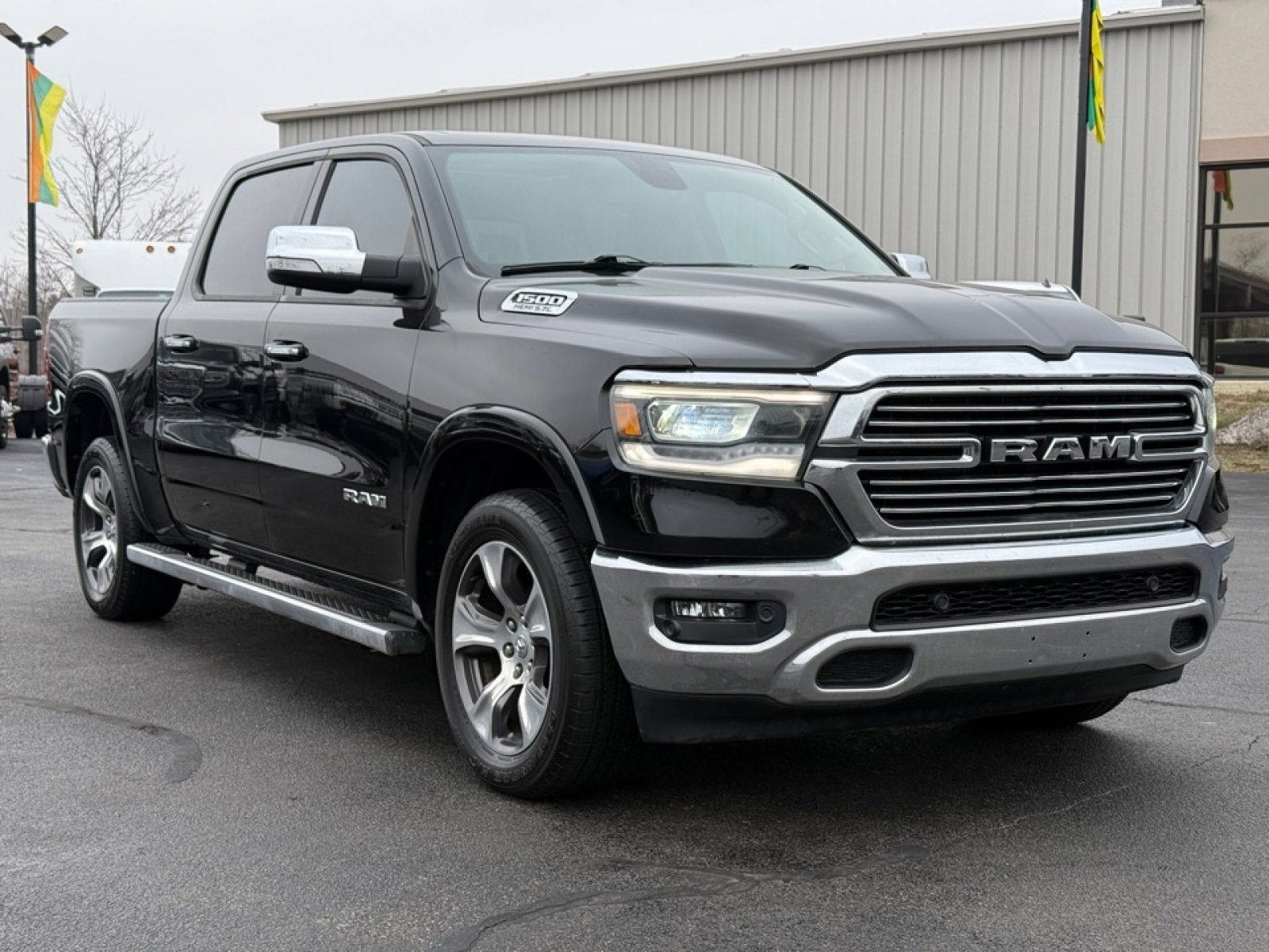 Used 2019 RAM 1500 Laramie image 2