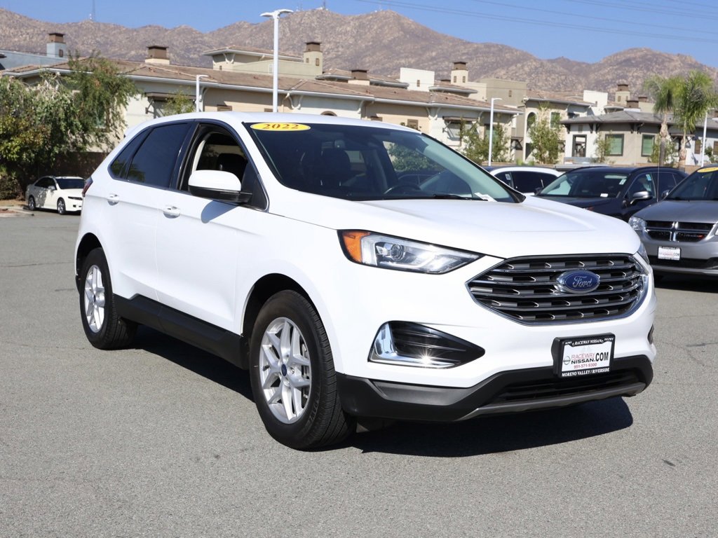 Used 2022 Ford Edge SEL image 2
