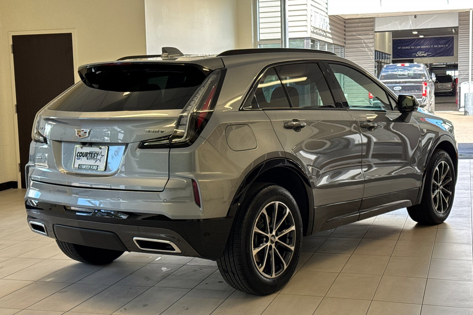 Used 2024 Cadillac XT4 Sport image 4