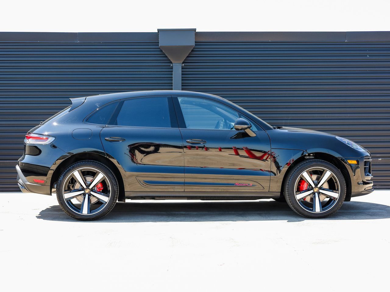 Certified 2026 Porsche Macan S AWD/4WD image 8