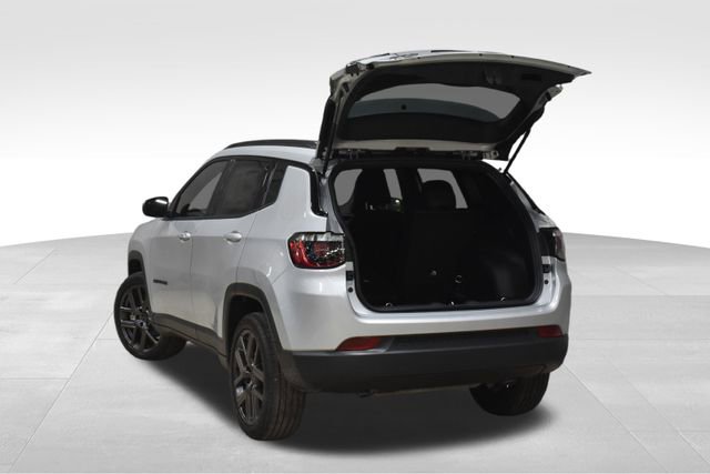 New 2026 Jeep Compass Latitude image 29