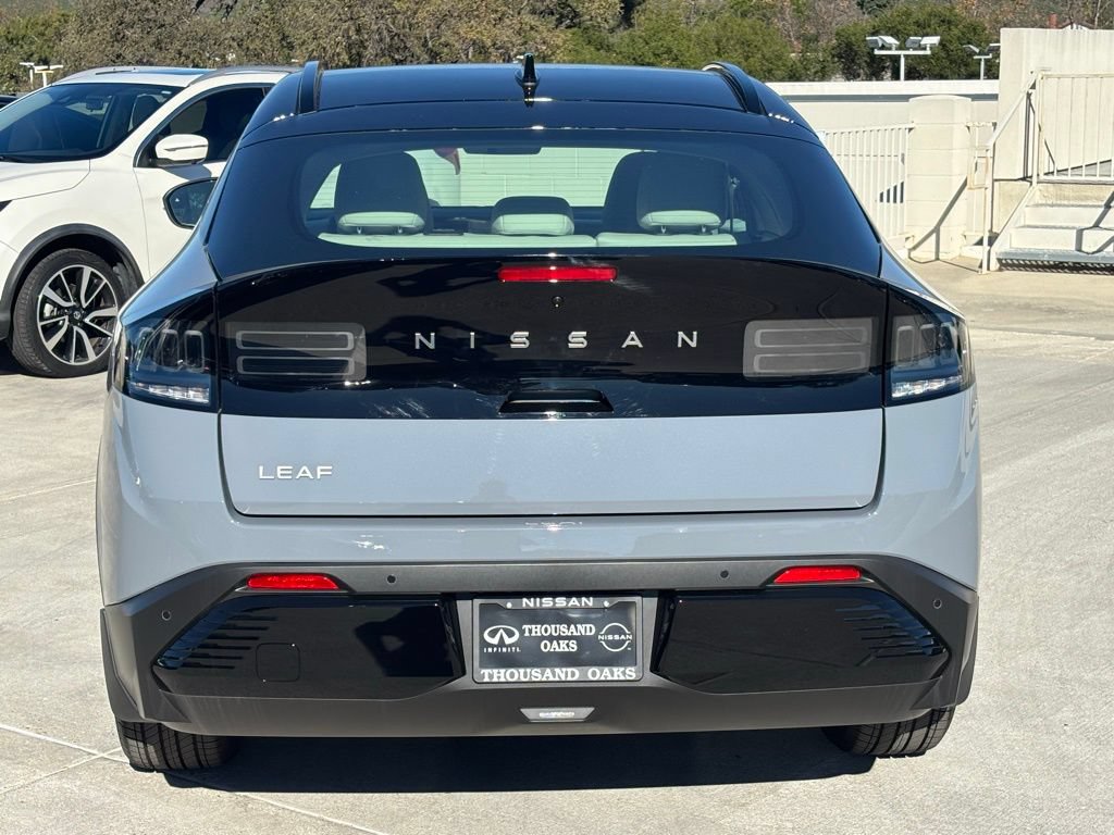New 2026 Nissan Leaf Platinum+ w/ Illuminated Package FWD image 5