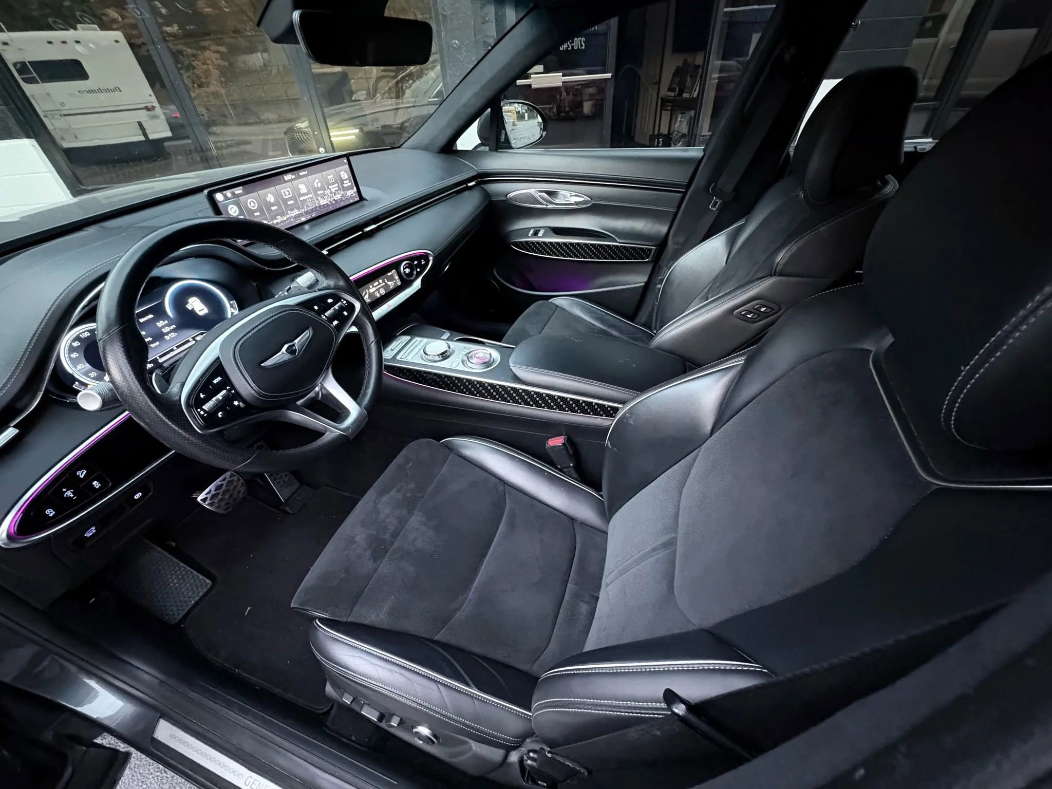 Used 2022 Genesis GV70 3.5T Sport w/ Sport Prestige Package image 11