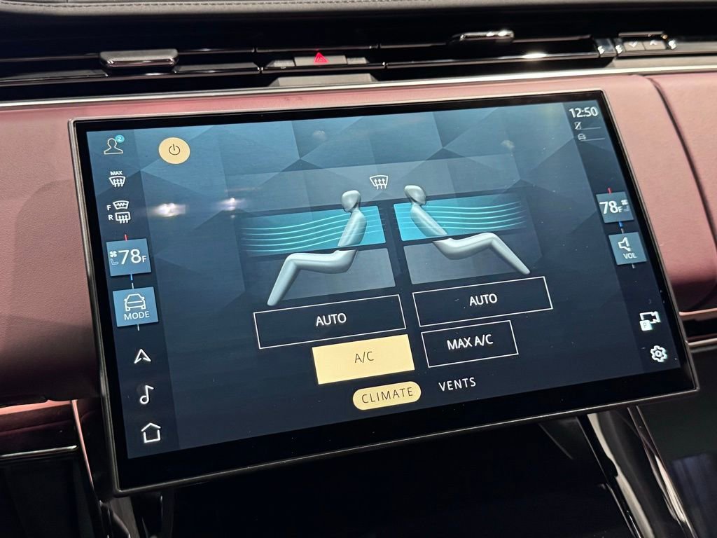 Used 2025 Land Rover Range Rover Sport Dynamic SE image 33