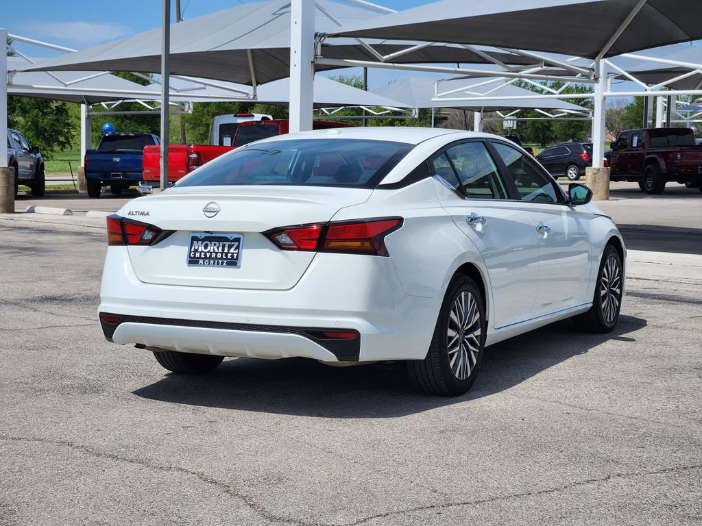 Used 2025 Nissan Altima 2.5 SV FWD image 5