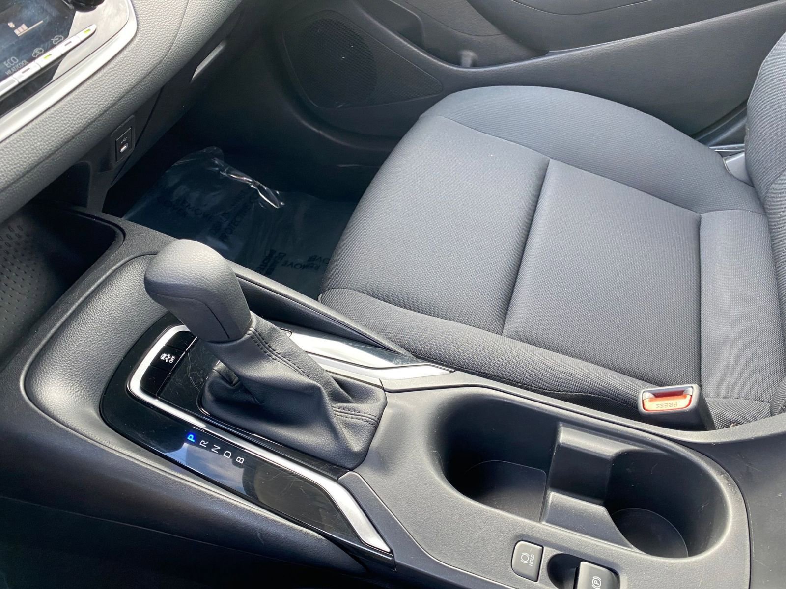 Used 2025 Toyota Corolla LE image 41