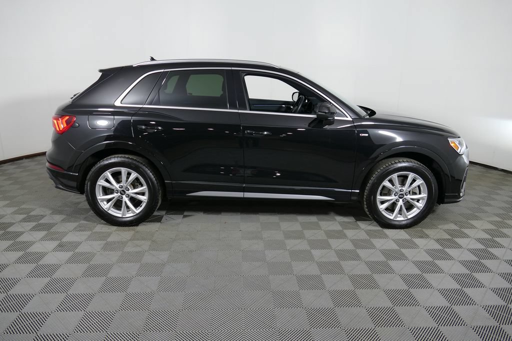 Used 2023 Audi Q3 2.0T Premium Plus w/ Premium Plus Package AWD/4WD image 2