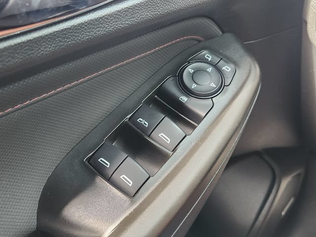 Used 2022 Chevrolet TrailBlazer RS w/ Technology Package FWD image 22