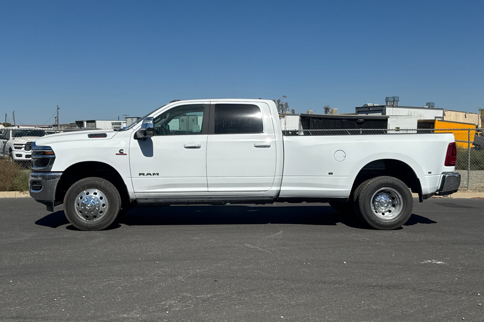 New 2027 RAM 3500 Laramie AWD/4WD image 6