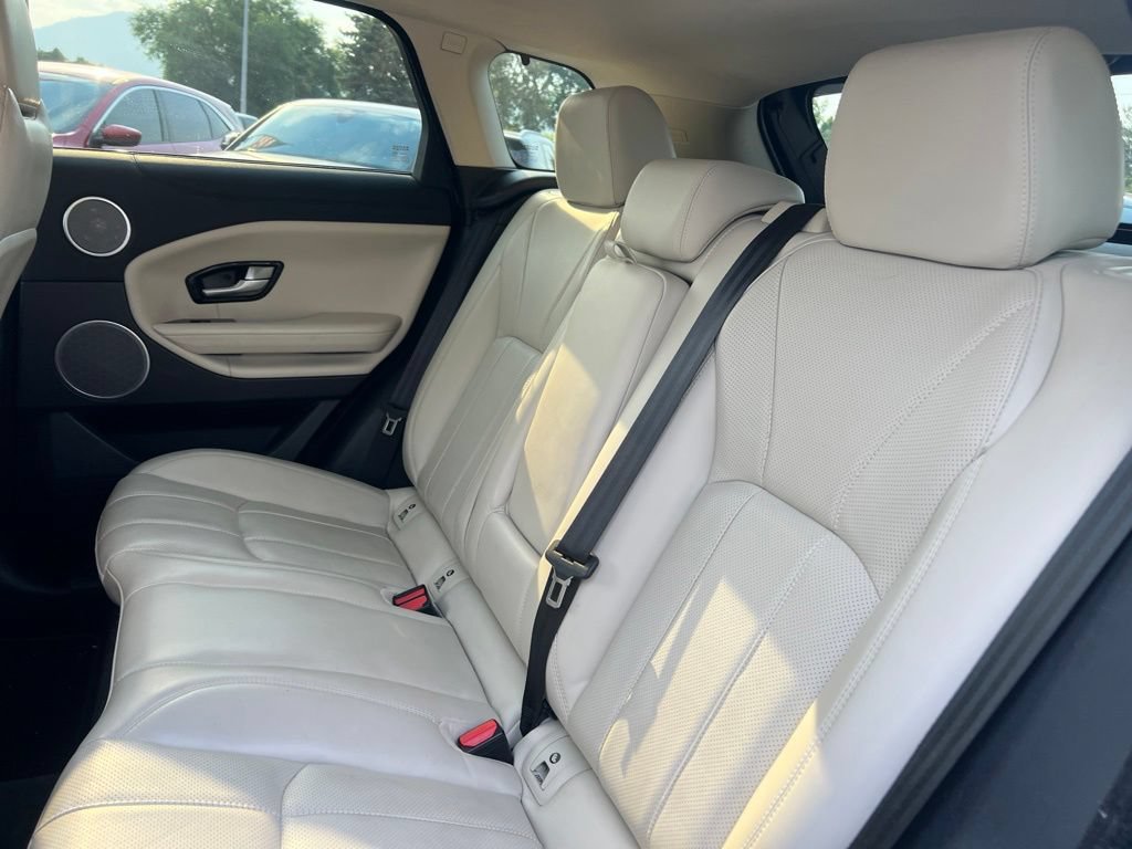 Used 2017 Land Rover Range Rover Evoque HSE AWD/4WD image 18