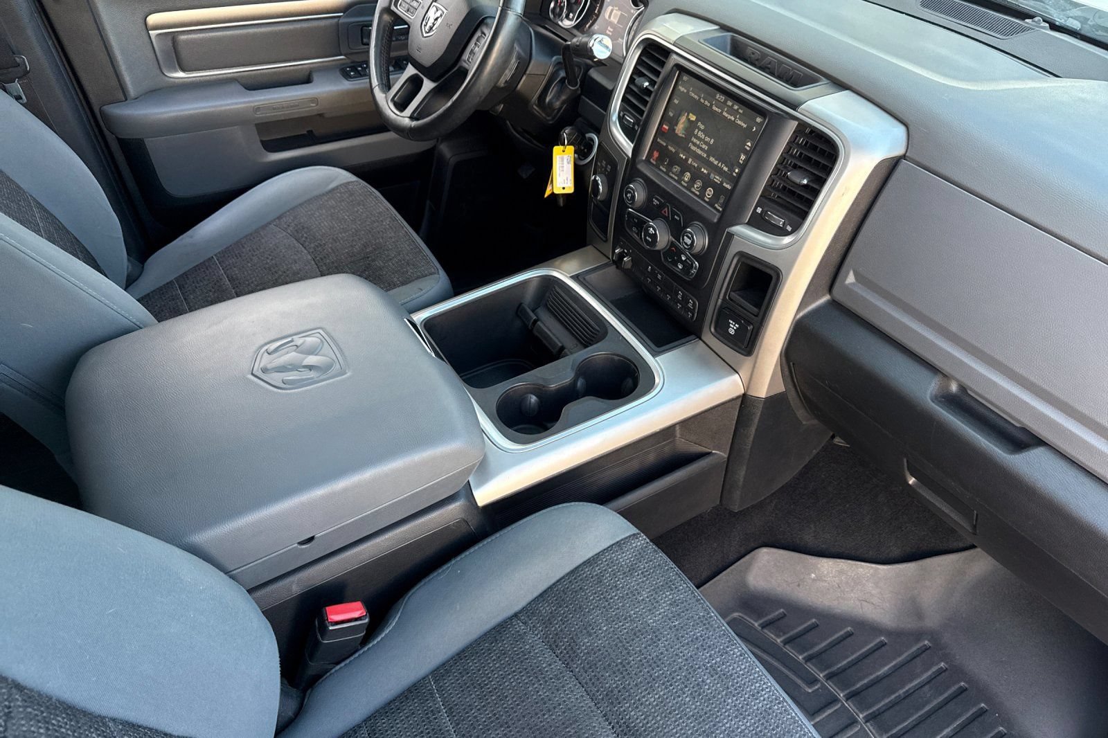 Used 2017 RAM 3500 Big Horn w/ Sport Appearance Group AWD/4WD image 15