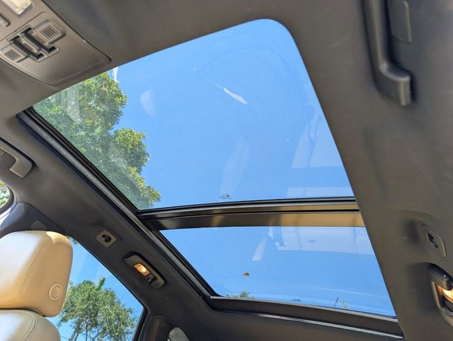 Used 2016 Cadillac SRX Luxury image 24