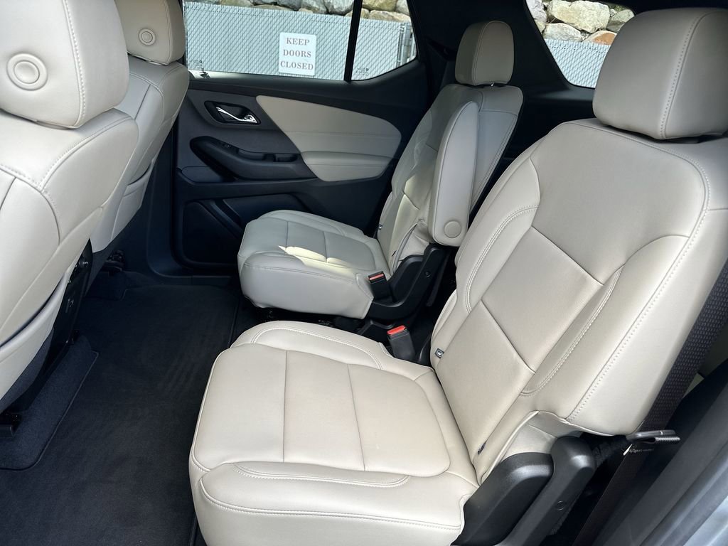 Certified 2023 Chevrolet Traverse LT image 25