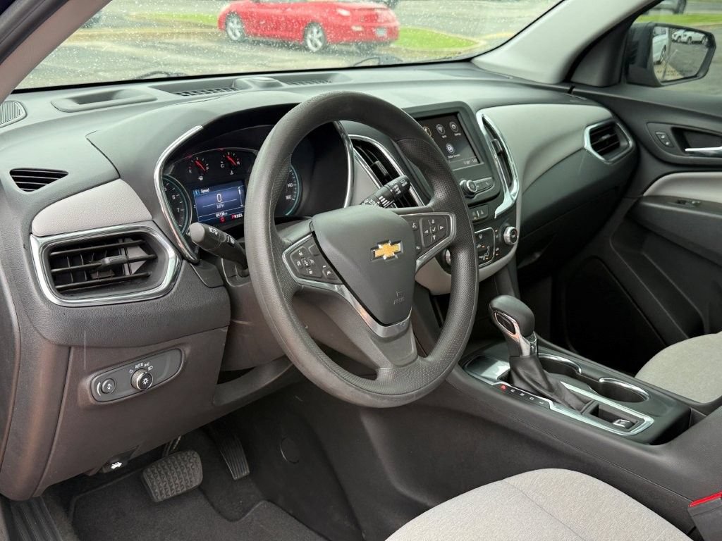 Used 2023 Chevrolet Equinox LS w/ LS Convenience Package FWD image 11