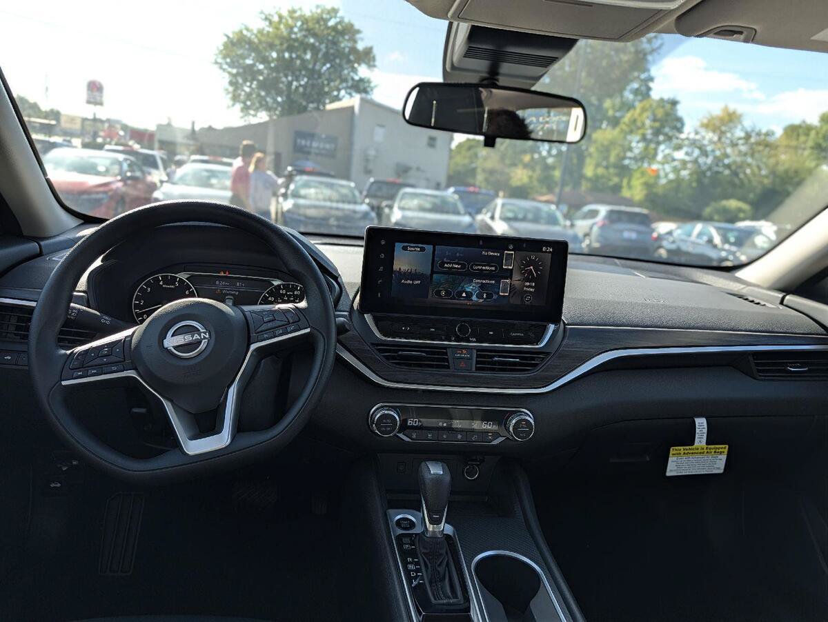 New 2026 Nissan Altima 2.5 SV AWD/4WD image 3