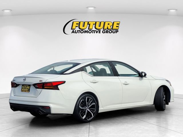 Certified 2024 Nissan Altima 2.5 SR image 4