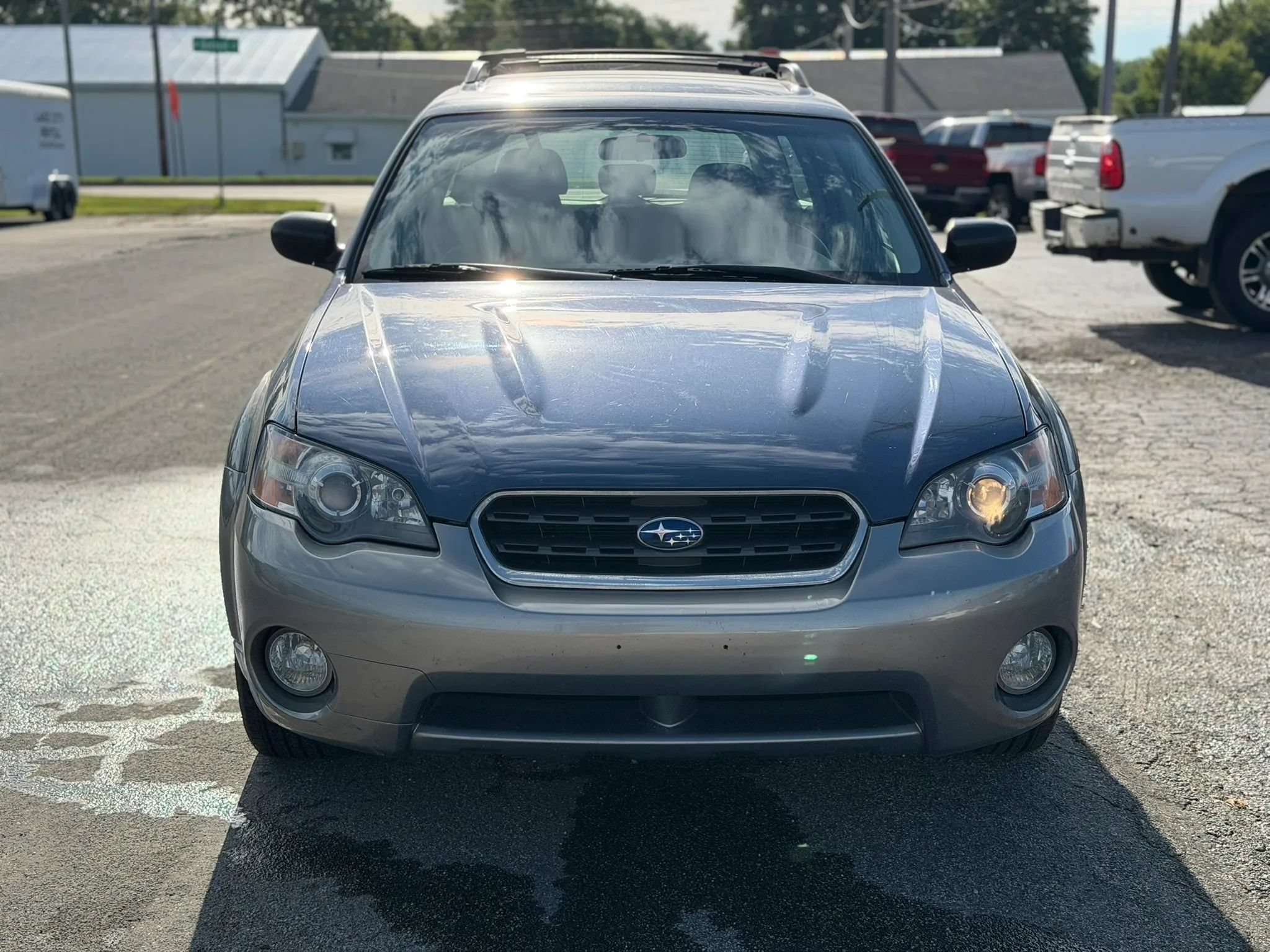 Used 2005 Subaru Outback 2.5i AWD/4WD image 2