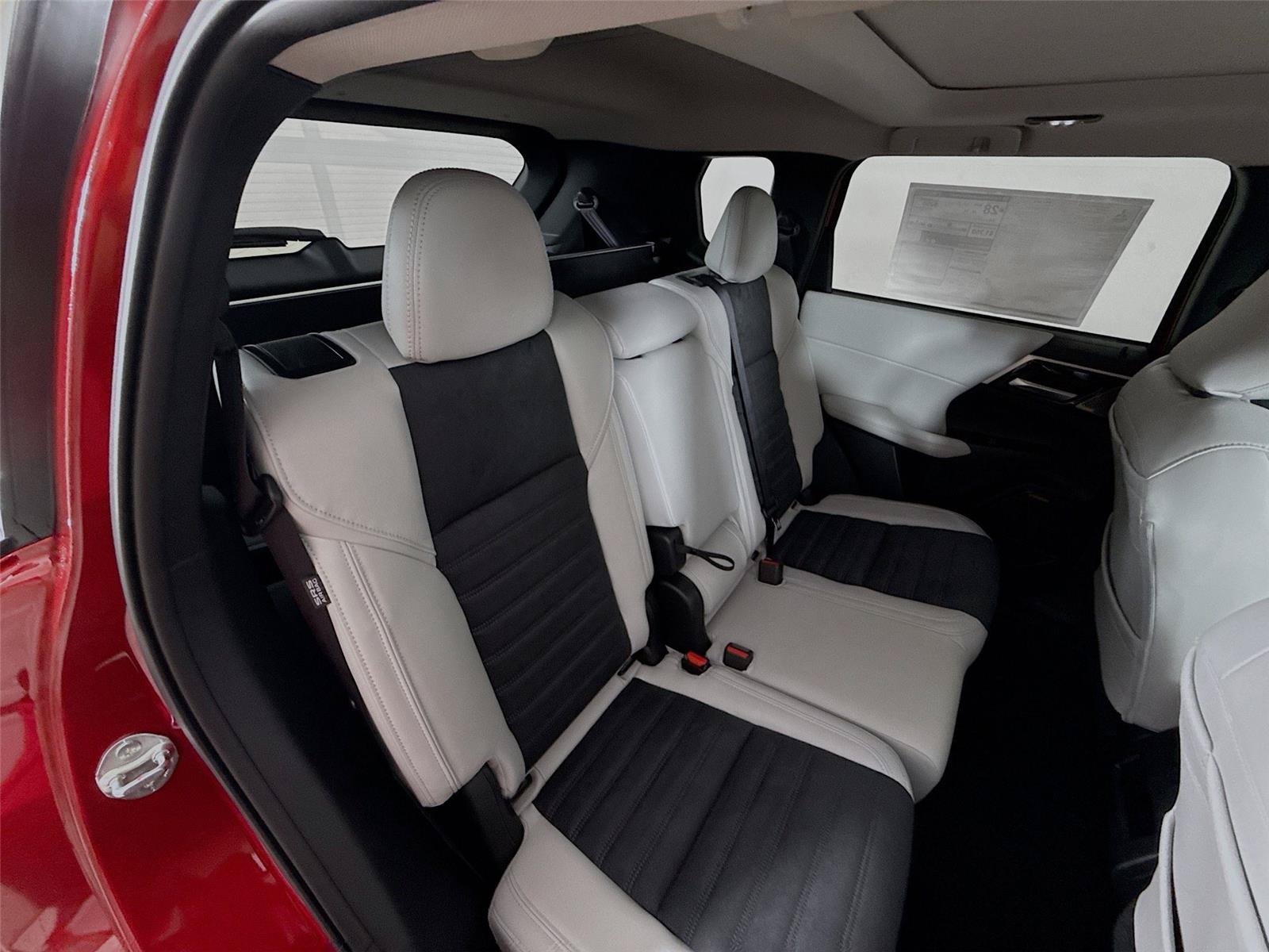 New 2026 Mitsubishi Outlander SE FWD image 24