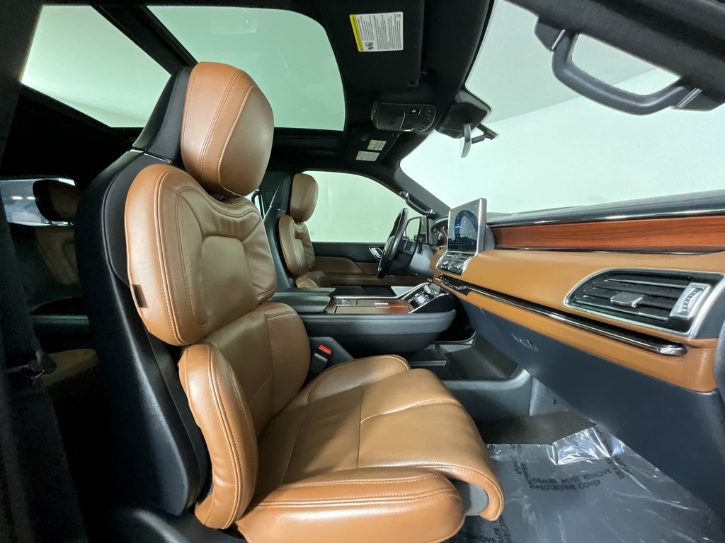 Used 2022 Lincoln Navigator Reserve image 20