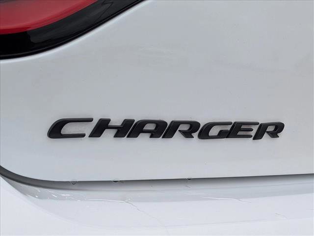 Used 2019 Dodge Charger SXT w/ Blacktop Package image 23