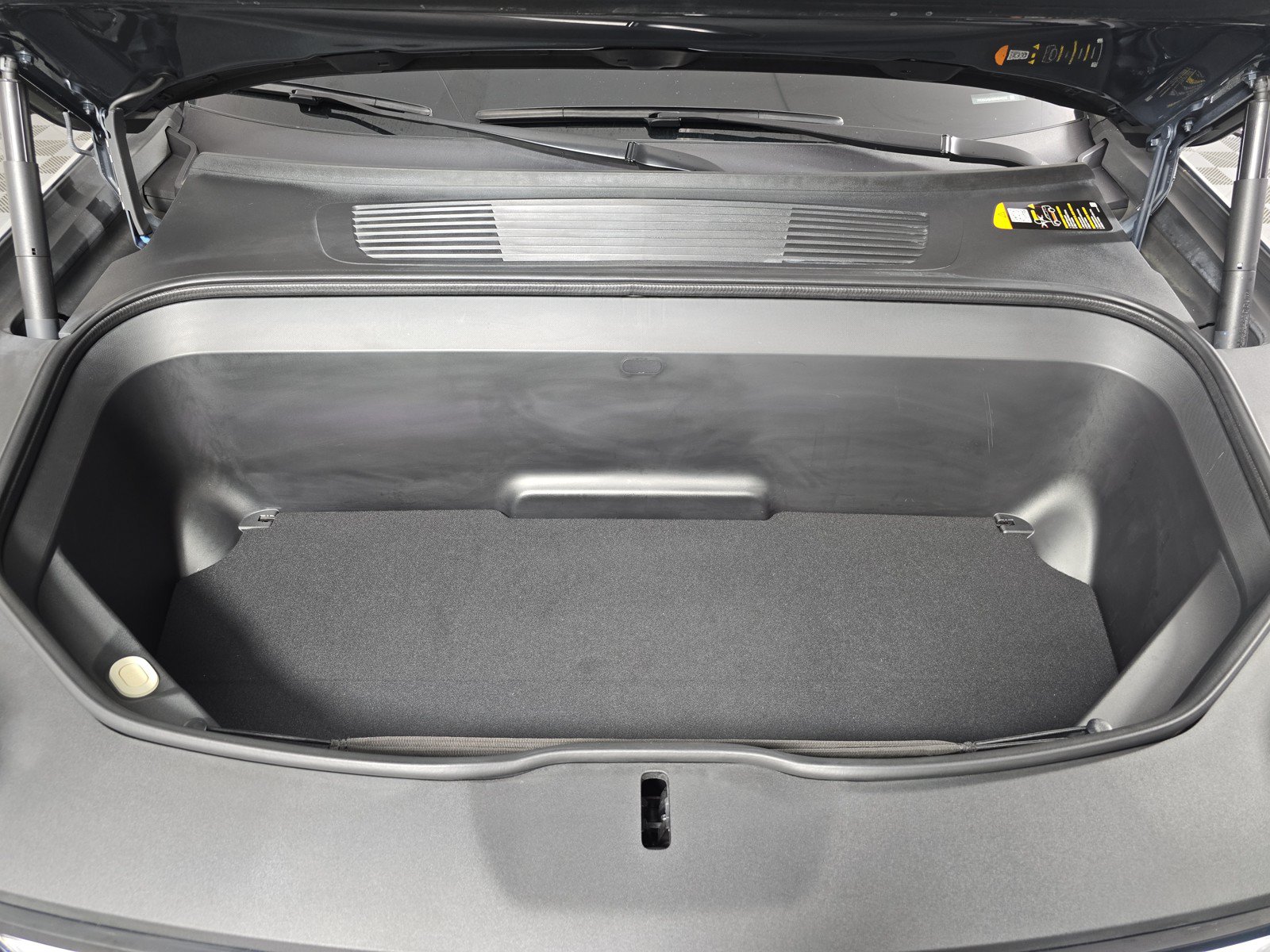 Used 2024 Rivian R1S Adventure AWD/4WD image 14