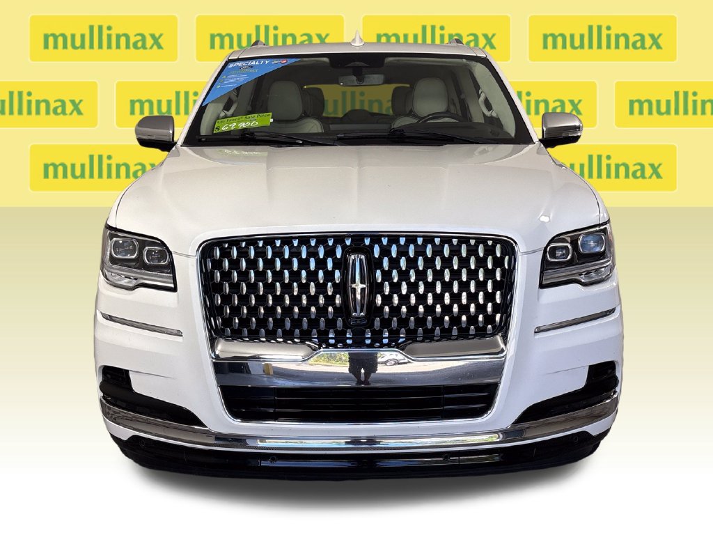 Used 2024 Lincoln Navigator Black Label AWD/4WD image 16