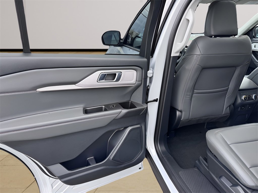 New 2026 Ford Explorer Active w/ Active Comfort Package image 29