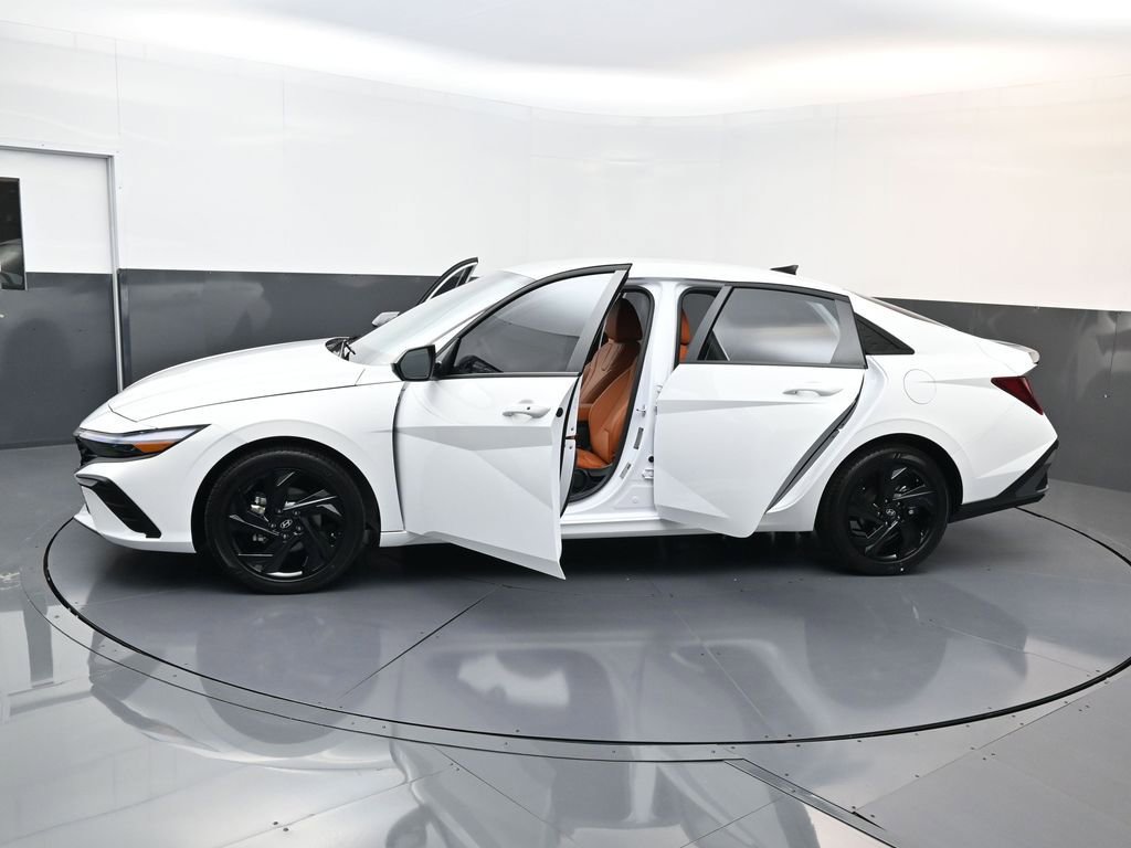 New 2026 Hyundai Elantra Sport image 36