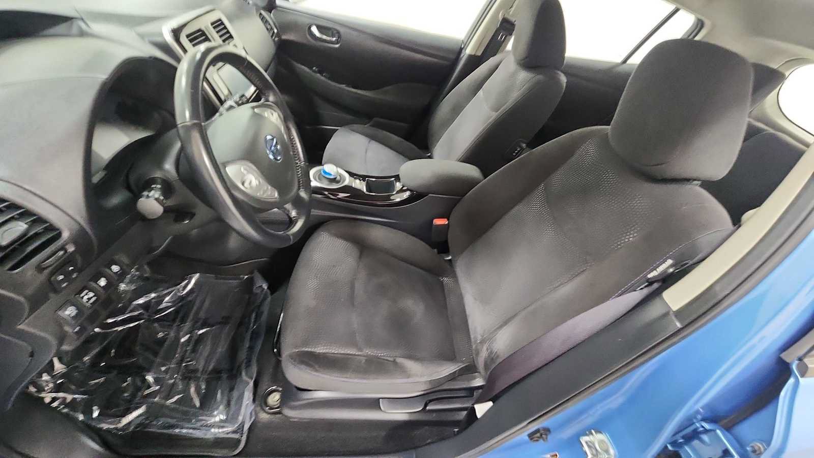 Used 2013 Nissan Leaf SV w/ LED & Quick Charge Pkg FWD image 13