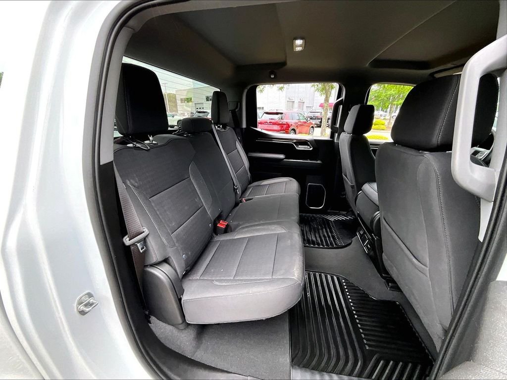 Used 2023 Chevrolet Silverado 1500 LT AWD/4WD image 16