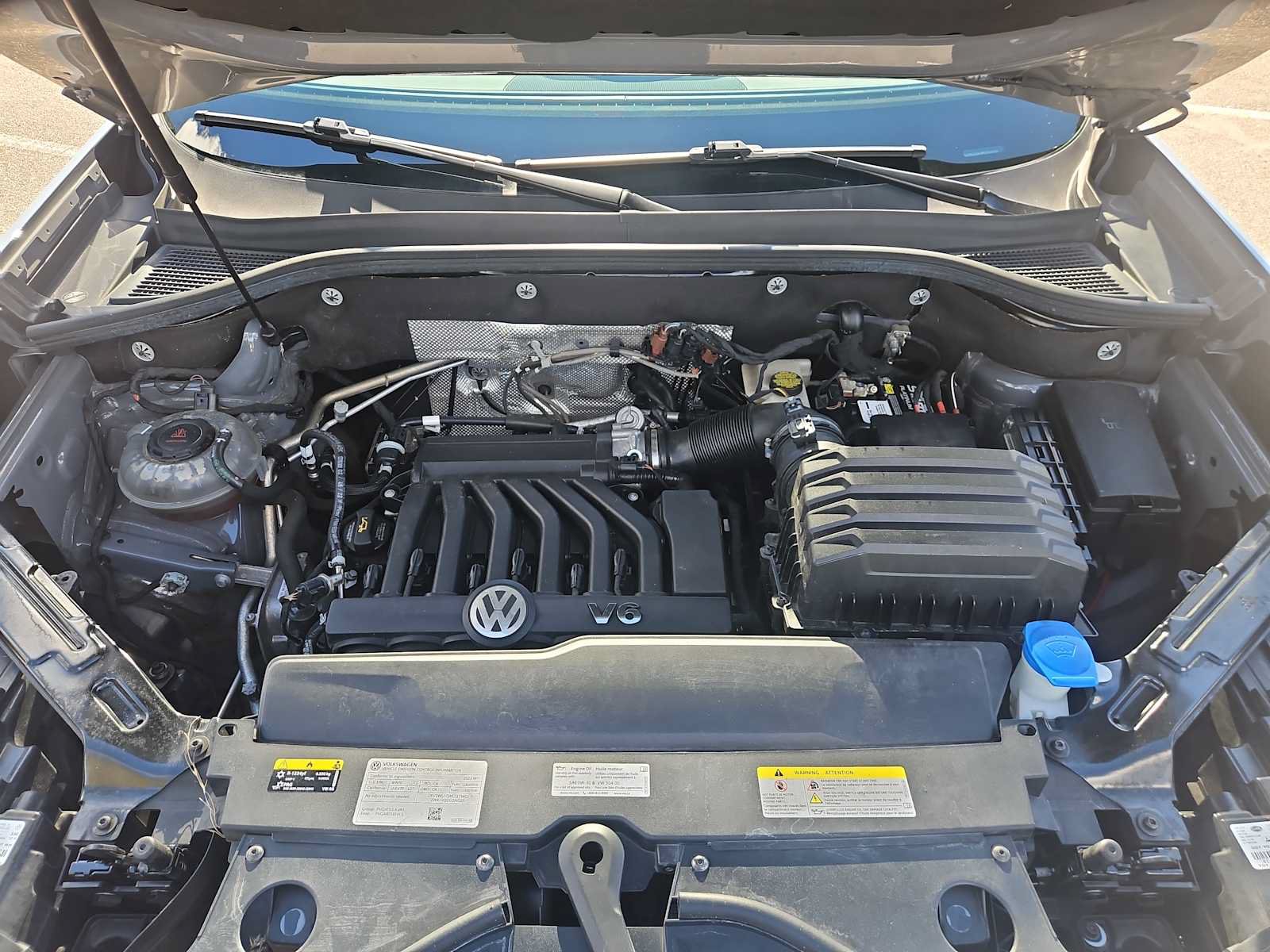 Used 2023 Volkswagen Atlas Cross Sport SEL Premium R-Line AWD/4WD image 18