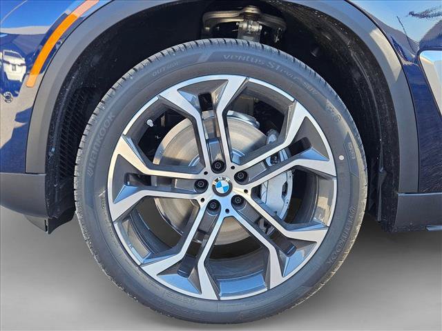 Used 2026 BMW X5 sDrive40i w/ Climate Comfort Package RWD image 9